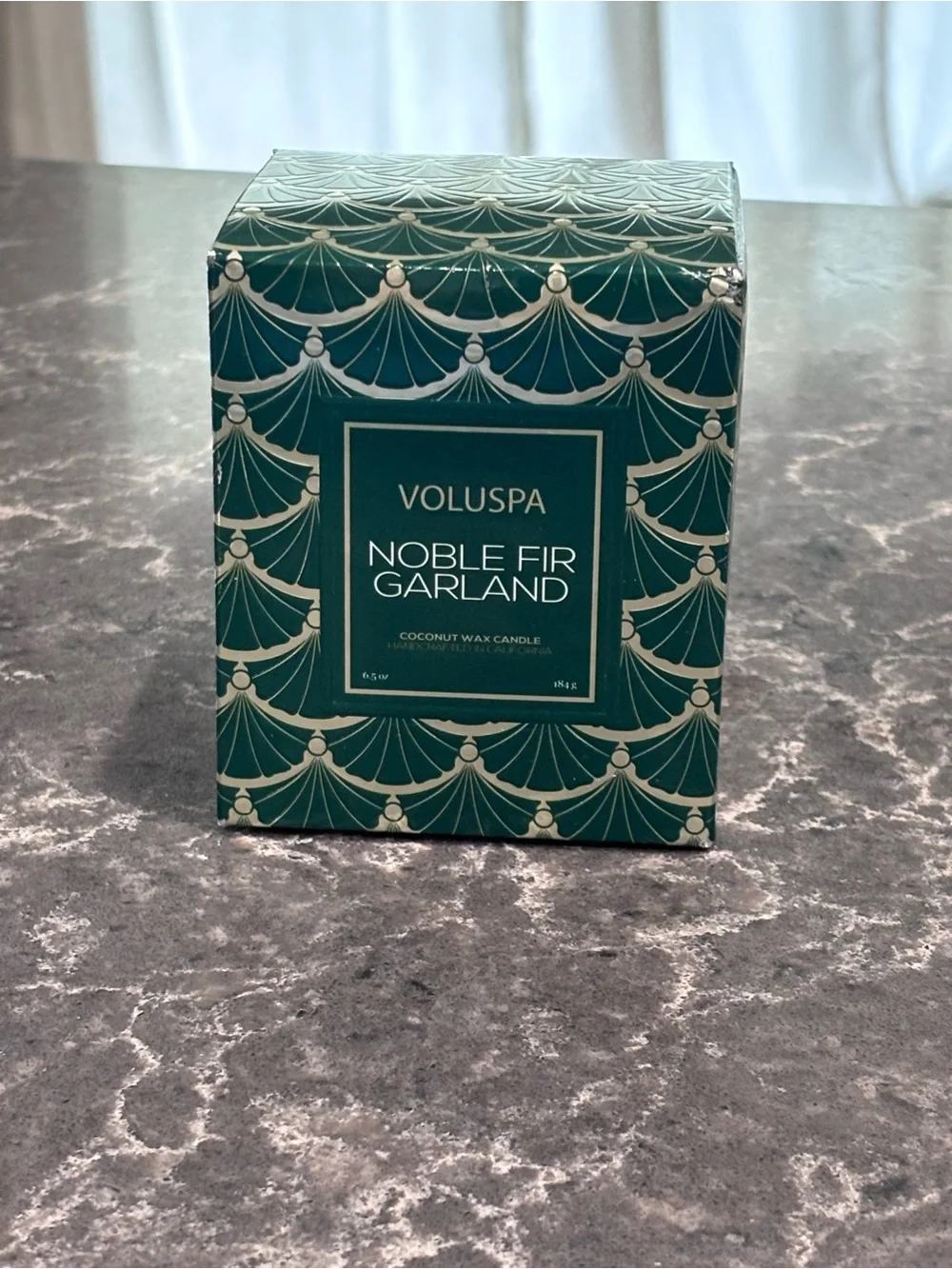 ❗️Voluspa Noble Fir Garland Green Textured Glass Candle with Decorative Box NWT
